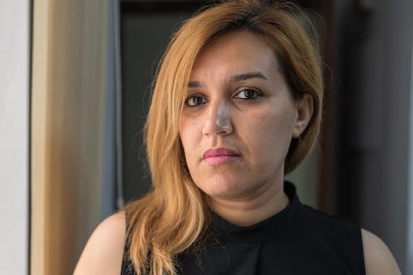 Protege a la activista por la justicia social Nawal Benaissa